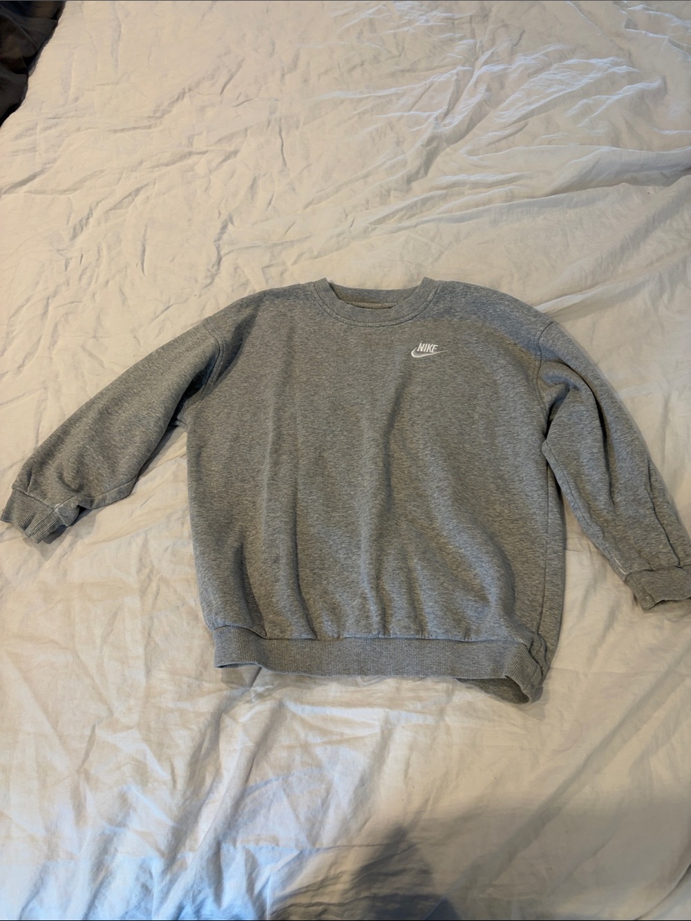 Nike Men's Heather Grey Crewneck Sweatshirt